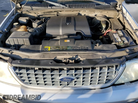 2002 Ford Explorer XLT z VIN 1FMDU63WX2UC00853, wystawiony jako Copart lot #87212814 z przebiegiem 235 622 mil mil oraz Szkoda całkowita • Salvage title. Historia ofert i sprzedaży dostępna na DreamBid. Obrazek 12.