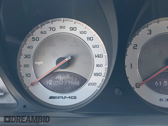 2009 Mercedes-Benz SL 55/63 AMG with VIN WDBSK70F69F148436, listed as a IAAI auction lot 42770233 with 120,523 mi miles and . Bid and sale history available at DreamBid. Image 7.