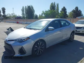 2017 Toyota Corolla L z VIN 5YFBURHE6HP652091, wystawiony jako IAAI lot #42131898 z przebiegiem 380 284 mil mil oraz . Historia ofert i sprzedaży dostępna na DreamBid. Obrazek 6.