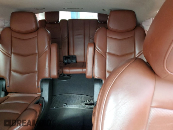 2015 Cadillac Escalade ESV Luxury z VIN 1GYS4SKJ7FR713846, wystawiony jako Copart lot #56005375 z przebiegiem 149 795 mil mil oraz Szkody całkowita. Historia ofert i sprzedaży dostępna na DreamBid. Obrazek 10.