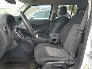 2016 Jeep Patriot Latitude с VIN 1C4NJPFB0GD601075, выставлен на аукционе Copart как лот 51461404 с пробегом 65 673 миль миль и На запчасти • Non repairable. История ставок и продаж доступна на DreamBid. Изображение 7.