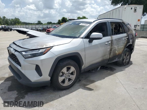 2022 Toyota RAV4 XLE with VIN 2T3W1RFV8NW190812, listed as a Copart auction lot 59731955 with 68,019 mi miles and Non repairable. Bid and sale history available at DreamBid. Image 1.