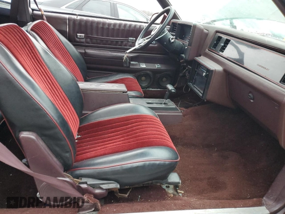 1986 Chevrolet Monte Carlo Sport с VIN 1G1GZ37G9GR168453, выставлен на аукционе Copart как лот 82286584 с пробегом 16 546 миль миль и Списание • Salvage title. История ставок и продаж доступна на DreamBid. Изображение 7.