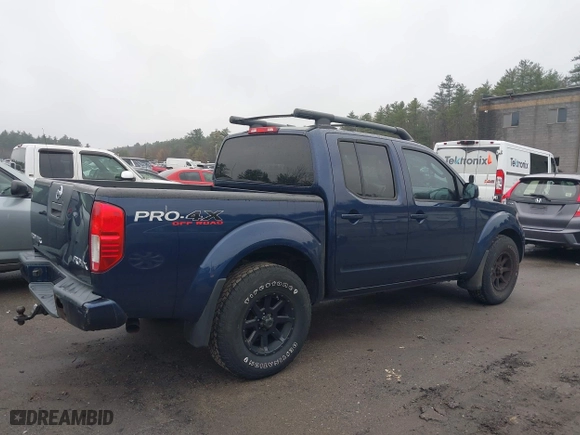 2011 Nissan Frontier PRO-4X with VIN 1N6AD0EV8BC435649, listed as a IAAI auction lot 41922791 with 203,928 mi miles. Bid and sale history available at carsss.com. Image 13.