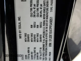 2023 Tesla Model 3 z VIN 5YJ3E1EA7PF549051, wystawiony jako Copart lot #58932765 z przebiegiem 8 800 mil mil oraz Szkoda całkowita • Salvage title. Historia ofert i sprzedaży dostępna na DreamBid. Obrazek 12.