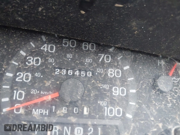 2000 Ford Econoline Passenger XL with VIN 1FBSS31L5YHB41693, listed as a IAAI auction lot 41850059 with 236,450 mi miles and . Bid and sale history available at DreamBid. Image 15.