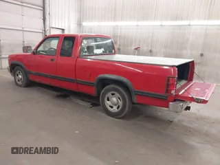 1996 Dodge Dakota z VIN 1B7GL23X5TS515398, wystawiony jako IAAI lot #41837429 z przebiegiem 118 838 mil mil oraz . Historia ofert i sprzedaży dostępna na DreamBid. Obrazek 3.