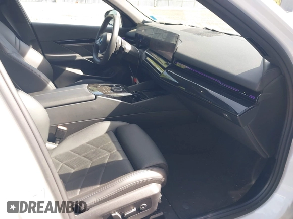 2024 BMW 5 Series 530i xDrive with VIN WBA53FJ06RCR29262, listed as a IAAI auction lot 42157428 with 27,918 mi miles and . Bid and sale history available at DreamBid. Image 5.