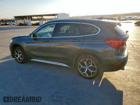 2019 BMW X1 xDrive28i with VIN WBXHT3C51K3H34687, listed as a Copart auction lot 50135845 with 59,549 mi miles and Salvage Title. Bid and sale history available at carsss.com. Image 2.