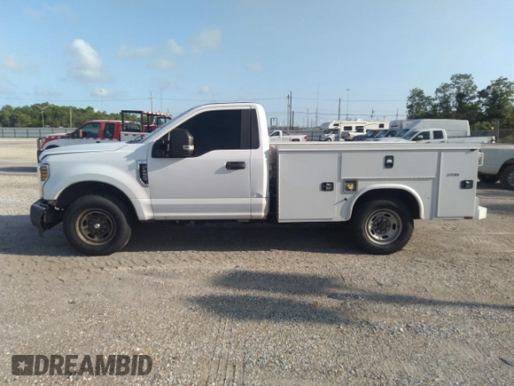 2018 Ford F-250 XL z VIN 1FDBF2A65JEC47942, wystawiony jako IAAI lot #42362008 z przebiegiem 173 284 mil mil oraz . Historia ofert i sprzedaży dostępna na DreamBid. Obrazek 14.