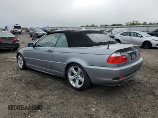 2005 BMW 3 Series 325Ci with VIN WBABW33425PL36431, listed as a Copart auction lot 55774905 with 82,530 mi miles and Salvage title. Bid and sale history available at DreamBid. Image 2.