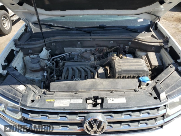 2018 Volkswagen Atlas SE with VIN 1V2CR2CA6JC575771, listed as a Copart auction lot 60574805 with 108,433 mi miles and Salvage title. Bid and sale history available at DreamBid. Image 12.