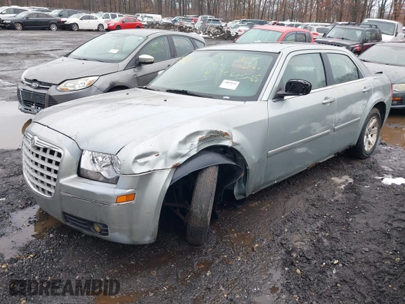 2006 Chrysler 300 Touring with VIN 2C3KA53GX6H134065, listed as a IAAI auction lot 41584131 with Not Provided miles. Bid and sale history available at carsss.com. Image 2.