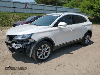 2016 Lincoln MKC Select z VIN 5LMCJ2D91GUJ08377, wystawiony jako Copart lot #59960555 z przebiegiem 139 628 mil mil oraz Czysty tytuł • Clean title. Historia ofert i sprzedaży dostępna na DreamBid. Obrazek 1.