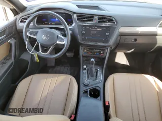 2022 Volkswagen Tiguan SE z VIN 3VV2B7AX8NM168482, wystawiony jako Copart lot #52752595 z przebiegiem 65 045 mil mil oraz Szkoda całkowita • Salvage title. Historia ofert i sprzedaży dostępna na DreamBid. Obrazek 8.