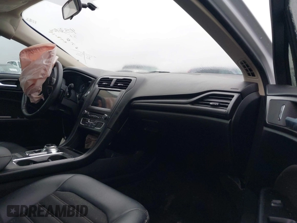 2018 Ford Fusion SE with VIN 3FA6P0HD6JR153230, listed as a IAAI auction lot 40336904 with 71,949 mi miles and . Bid and sale history available at DreamBid. Image 5.