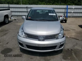 2008 Nissan Versa S с VIN 3N1BC13E68L384946, выставлен на аукционе Copart как лот 58792945 с пробегом 79 491 миль миль и Списание • Salvage title. История ставок и продаж доступна на DreamBid. Изображение 5.