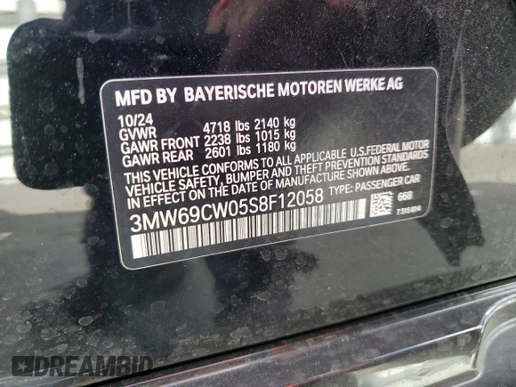 2025 BMW 3 Series 330i with VIN 3MW69CW05S8F12058, listed as a Copart auction lot 88821005 with 2,733 mi miles and Salvage Title. Bid and sale history available at carsss.com. Image 14.