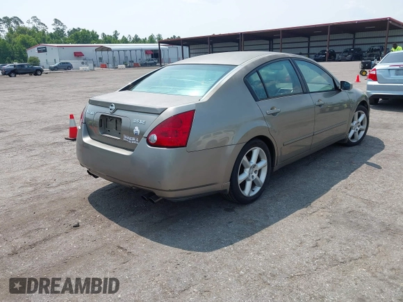 2006 Nissan Maxima SE with VIN 1N4BA41E56C805187, listed as a IAAI auction lot 42410242 with Not provided miles and . Bid and sale history available at DreamBid. Image 4.