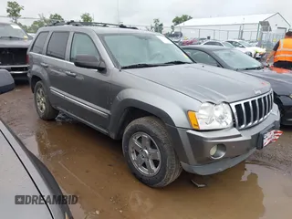 2007 Jeep Grand Cherokee Limited with VIN 1J8HR58P27C604125, listed as a IAAI auction lot 42636591 with 175,597 mi miles and . Bid and sale history available at DreamBid. Image 1.