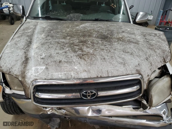 2002 Toyota Tundra SR5 with VIN 5TBRN34122S237031, listed as a Copart auction lot 85034004 with 158,925 mi miles and Salvage Title. Bid and sale history available at carsss.com. Image 11.