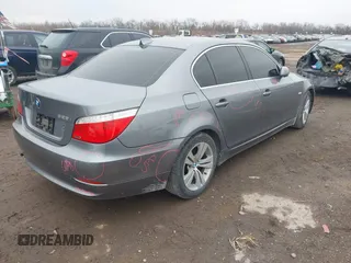 2009 BMW 5 Series 528i with VIN WBANU53549C121735, listed as a IAAI auction lot 41536727 with 157,813 mi miles and . Bid and sale history available at carsss.com. Image 4.