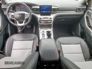 2024 Ford Explorer XLT z VIN 1FMSK7DH9RGA56675, wystawiony jako Copart lot #55925155 z przebiegiem 19 135 mil mil oraz Szkoda całkowita • Salvage title. Historia ofert i sprzedaży dostępna na DreamBid. Obrazek 8.