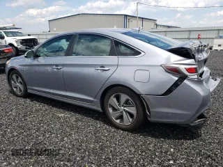 2016 Hyundai Sonata Hybrid Limited with VIN KMHE34L12GA014412, listed as a Copart auction lot 55844013 with 30,157 mi miles. Bid and sale history available at carsss.com. Image 2.