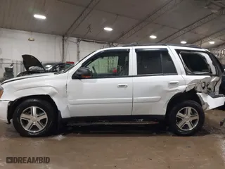 2005 Chevrolet TrailBlazer LT with VIN 1GNDT13S852227810, listed as a IAAI auction lot 41351120 with 163,407 mi miles. Bid and sale history available at carsss.com. Image 14.