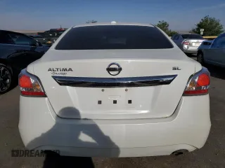 2015 Nissan Altima 2.5 with VIN 1N4AL3AP3FN357635, listed as a Copart auction lot 58493635 with 159,406 mi miles and Salvage title. Bid and sale history available at DreamBid. Image 6.