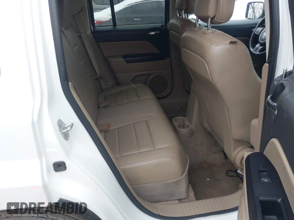 2016 Jeep Patriot High Altitude with VIN 1C4NJRFB4GD639081, listed as a IAAI auction lot 40924588 with 123,668 mi miles and . Bid and sale history available at carsss.com. Image 8.