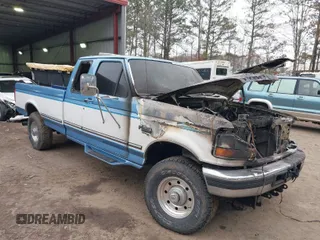1996 Ford F-250 with VIN 1FTHX26F8TEB54176, listed as a IAAI auction lot 41608964 with 1 mi miles. Bid and sale history available at carsss.com. Image 1.