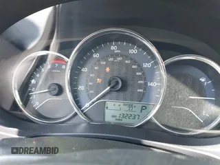 2015 Toyota Corolla L z VIN 5YFBURHE5FP252830, wystawiony jako IAAI lot #42234851 z przebiegiem 132 237 mil mil oraz . Historia ofert i sprzedaży dostępna na DreamBid. Obrazek 7.