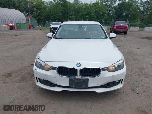 2015 BMW 3 Series 328i xDrive с VIN WBA3B5G55FNS17395, выставлен на аукционе IAAI как лот 42511002 с пробегом 228 228 миль миль и . История ставок и продаж доступна на DreamBid. Изображение 6.