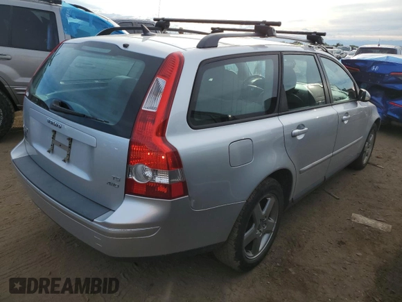 2005 Volvo V50 с VIN YV1MJ682252049231, выставлен на аукционе Copart как лот 72075204 с пробегом 106 739 миль миль и Чистый • Clean title. История ставок и продаж доступна на DreamBid. Изображение 3.