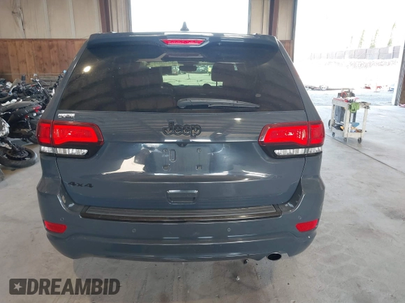 2017 Jeep Grand Cherokee Laredo with VIN 1C4RJFAG2HC786171, listed as a IAAI auction lot 40746519 with 166,136 mi miles. Bid and sale history available at carsss.com. Image 16.