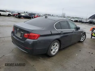 2011 BMW 5 Series 528i with VIN WBAFR1C50BDS35259, listed as a Copart auction lot 85104454 with 268,893 mi miles and Salvage Title. Bid and sale history available at carsss.com. Image 3.