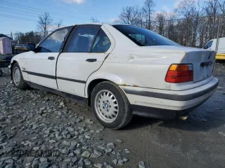 1995 BMW 3 Series 325i with VIN WBACB4328SFM07976, listed as a Copart auction lot 44544775 with 221,191 mi miles and Salvage Title. Bid and sale history available at carsss.com. Image 2.