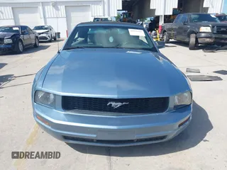 2006 Ford Mustang Standard with VIN 1ZVFT84N065224870, listed as a IAAI auction lot 41966185 with 106,780 mi miles and . Bid and sale history available at carsss.com. Image 12.