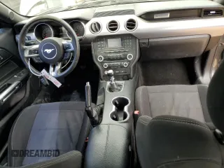 2018 Ford Mustang GT z VIN 1FA6P8CF8J5125570, wystawiony jako Copart lot #53959305 z przebiegiem 92 588 mil mil oraz Szkody całkowita. Historia ofert i sprzedaży dostępna na DreamBid. Obrazek 8.