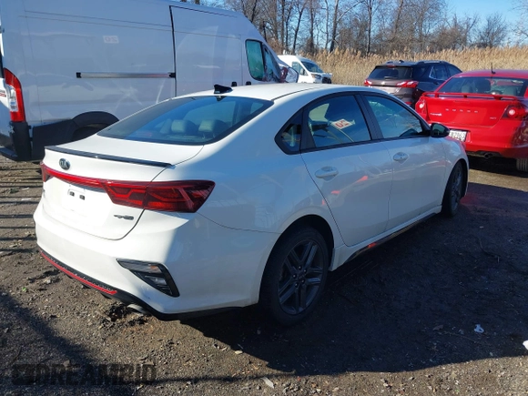 2020 Kia Forte GT-Line with VIN 3KPF34AD0LE152043, listed as a IAAI auction lot 41206092 with 41,502 mi miles. Bid and sale history available at carsss.com. Image 4.