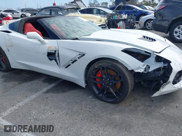 2016 Chevrolet Corvette Z51 3LT z VIN 1G1YM2D76G5116786, wystawiony jako IAAI lot #41815554 z przebiegiem 67 466 mil mil oraz . Historia ofert i sprzedaży dostępna na DreamBid. Obrazek 18.