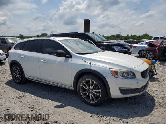 2016 Volvo V60 T5 z VIN YV4612HK0G1015978, wystawiony jako Copart lot #54699005 z przebiegiem 95 121 mil mil oraz Czysty tytuł • Clean title. Historia ofert i sprzedaży dostępna na DreamBid. Obrazek 4.