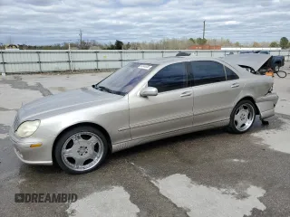 2000 Mercedes-Benz S-Class with VIN WDBNG70JXYA053344, listed as a Copart auction lot 50040655 with 151,852 mi miles and Salvage Title. Bid and sale history available at carsss.com. Image 1.