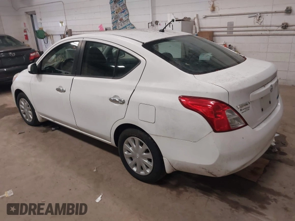 2012 Nissan Versa S with VIN 3N1CN7AP0CL885524, listed as a IAAI auction lot 41961850 with 167,906 mi miles. Bid and sale history available at carsss.com. Image 3.