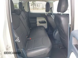 2024 Ford Maverick XLT z VIN 3FTTW8H38RRB54638, wystawiony jako IAAI lot #42361448 z przebiegiem 9 828 mil mil oraz . Historia ofert i sprzedaży dostępna na DreamBid. Obrazek 8.