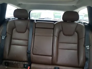 2020 Volvo V60 z VIN YV4102WK8L1036653, wystawiony jako Copart lot #61437033 z przebiegiem 35 446 mil mil oraz . Historia ofert i sprzedaży dostępna na DreamBid. Obrazek 10.
