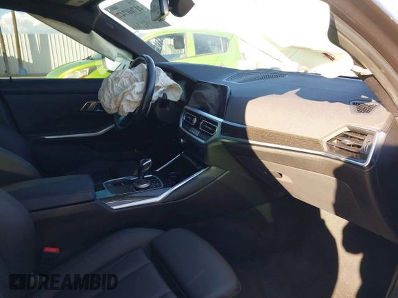 2021 BMW 3 Series 330i z VIN 3MW5R1J08M8B94401, wystawiony jako IAAI lot #41760747 z przebiegiem Nie podano mil oraz . Historia ofert i sprzedaży dostępna na DreamBid. Obrazek 5.