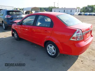 2007 Chevrolet Aveo LS with VIN KL1TD56617B045173, listed as a IAAI auction lot 42420476 with 88,524 mi miles and . Bid and sale history available at DreamBid. Image 3.