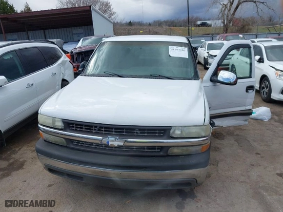2001 Chevrolet Silverado 1500 LS with VIN 1GCEC19V81Z158505, listed as a IAAI auction lot 41697105 with 166,415 mi miles. Bid and sale history available at carsss.com. Image 13.